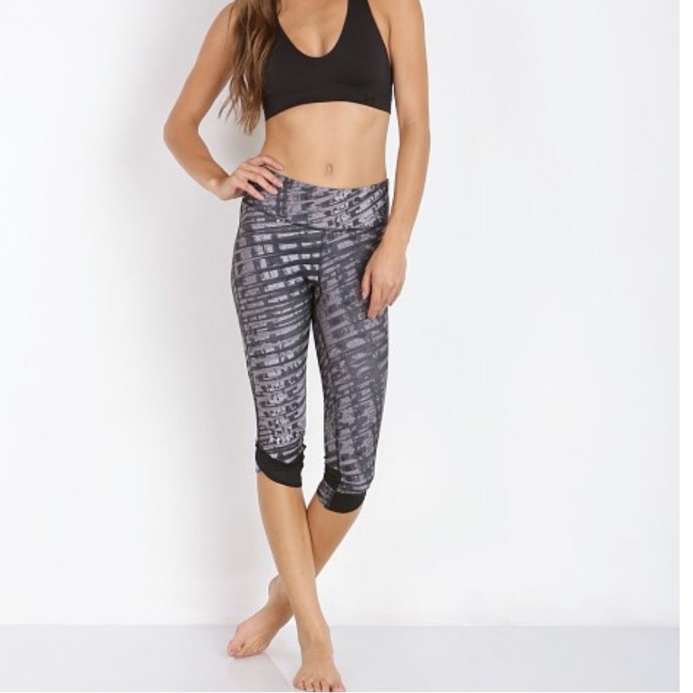 Women's Under Armour Fly by Printed Compression Capri Speed Jungle